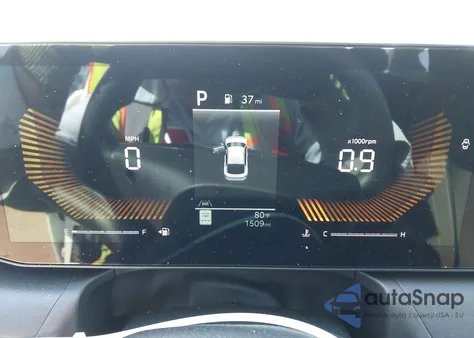 2025 Kia K4 Lxs z USA, uszkodzony, nr VIN 3KPFT4DE4SE230326